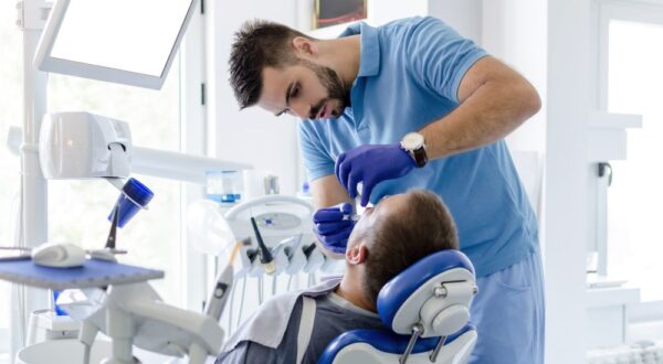 Modern and welcoming Friedman Dental Group clinic, the best dentist choice in Delray Beach FL.