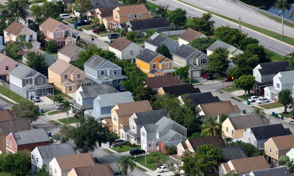 The peaceful and community-oriented neighborhoods of Parkland, FL, reflecting the serene, family-focused lifestyle of its residents.