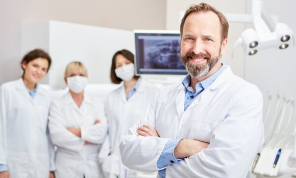Friendly and skilled professionals at Friedman Dental, dedicated to providing top-notch, personalized dental care in North Lauderdale.